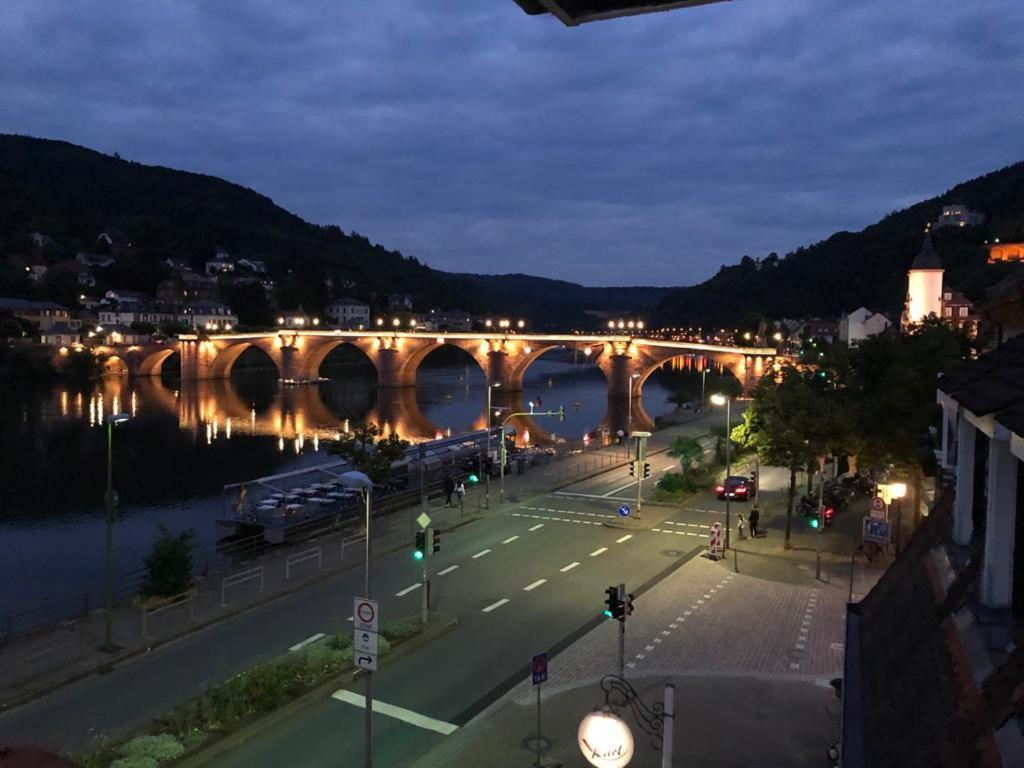 Old Bridge View Apartment Heidelberg Ngoại thất bức ảnh